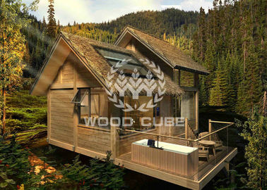 Cabane dans un arbre modulaire en acier légère, petits cottages préfabriqués pour la vie de vacances de famille